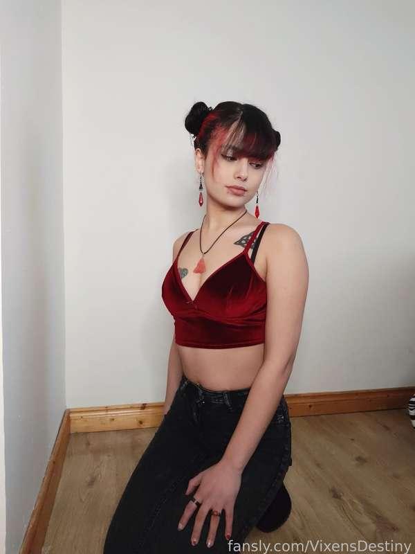 #fyp #teen #18 #young #petit #small #customs #daddy #strip #lingerie #butt #ass