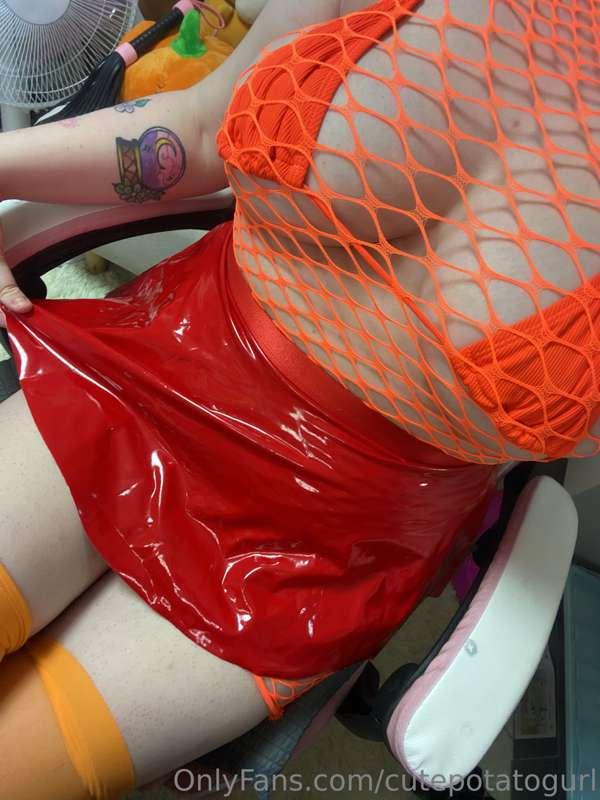 Live as Velma NOW! Hurry!😉 free to watch on VIP @mrsemmablaz..