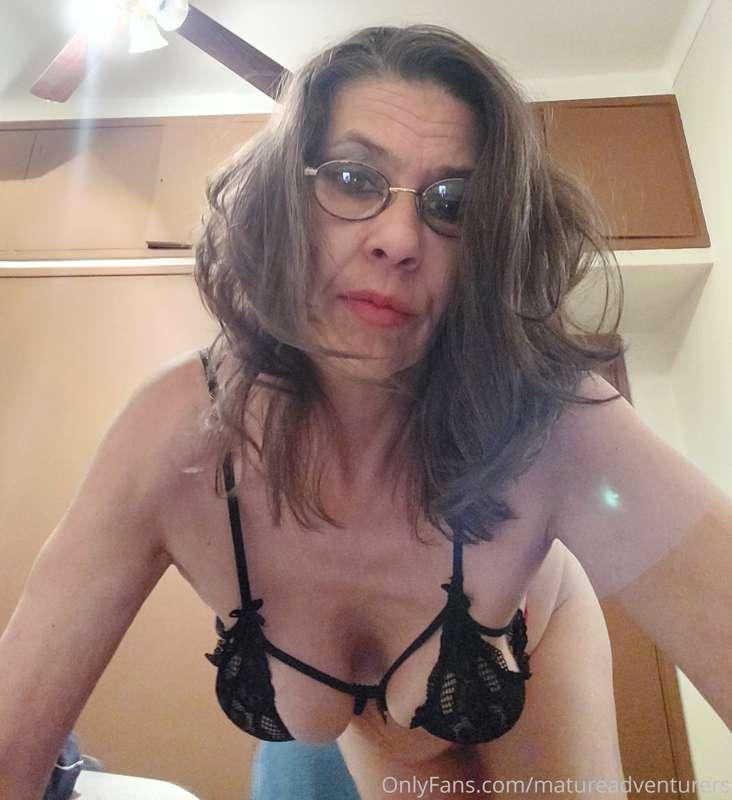 Divirtiendome sola,me quieres acompañar?😈😈💋💋

Having fun alo..