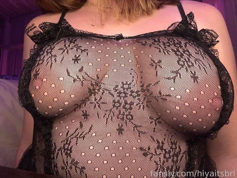 Do you like my top? I like how it’s see through☺️ 

#tits #lingerie #sexy #egirl 