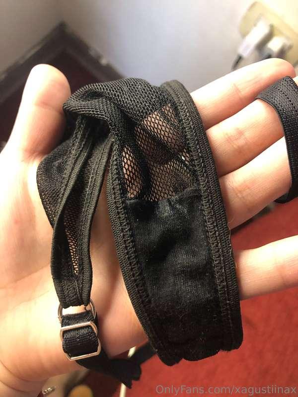 Wetting my panties masturbating 🥵🥵😈
