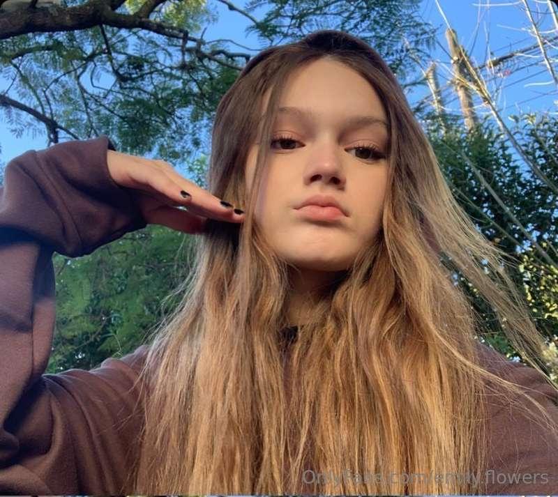 Today i went to the park, but it was a little cold🥶 Would yo..