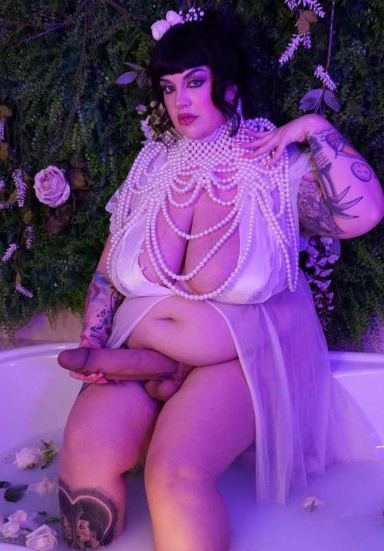 marilynmilkedme image #9