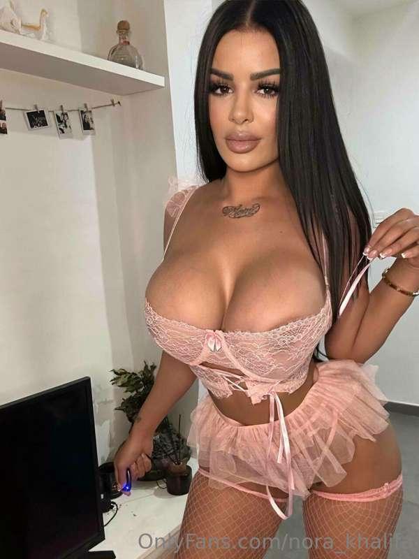 Vídeocall o Sexting with videos?🫦😈
How do you prefer that I ..