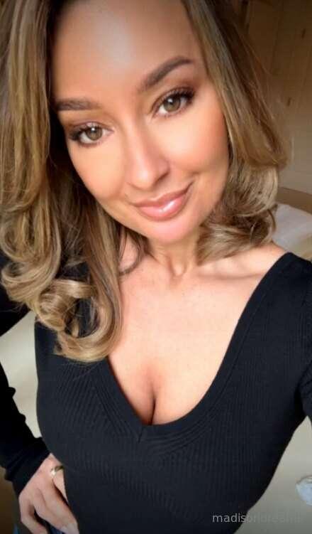 wishing you a fun and exciting month 😉😍
