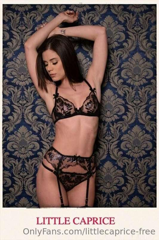 I could wear this lingerie set every day 😍 I love it so much..