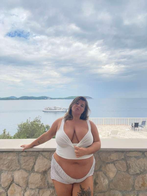 i made you breakfast, you hungry? 🥰