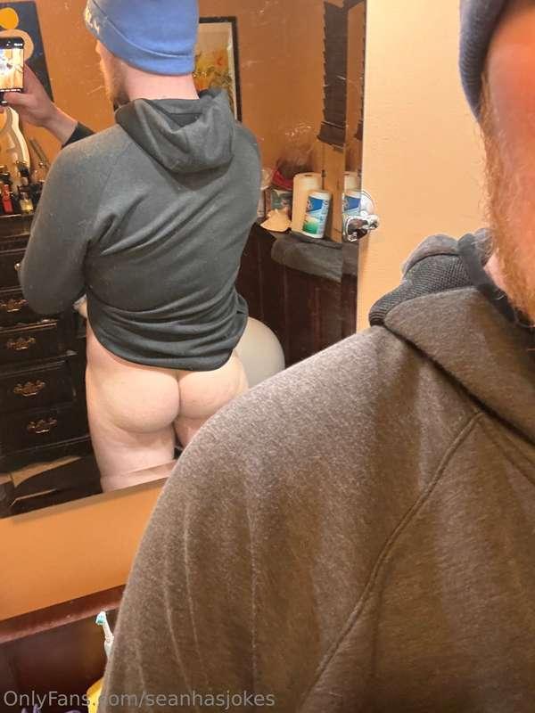 Big white 🍑🍑🍑