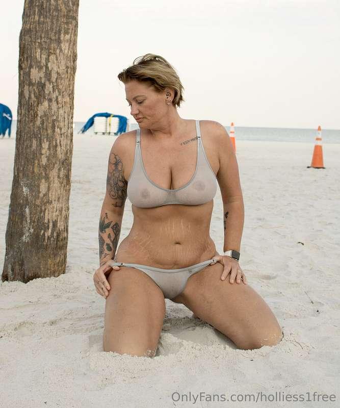 holliess1free image #13