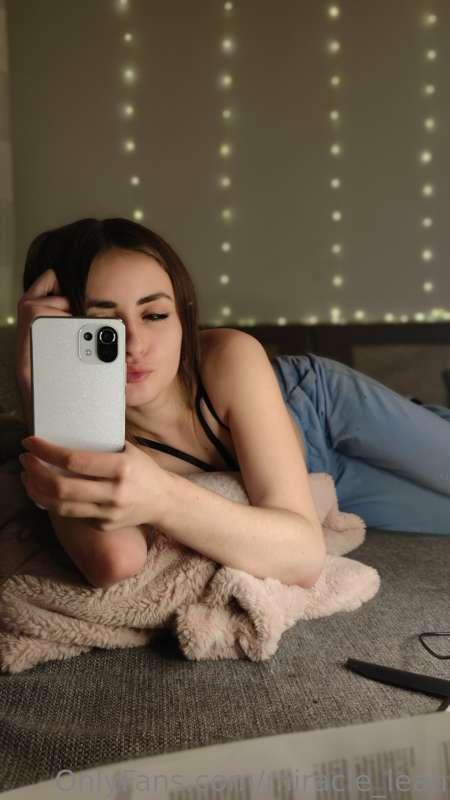 Just Chilling🤪✨
Have a goooood day💗