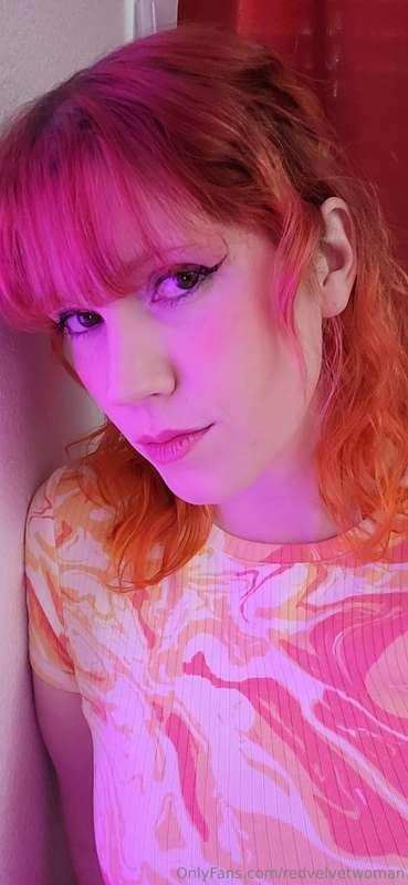 redvelvetwoman image #2