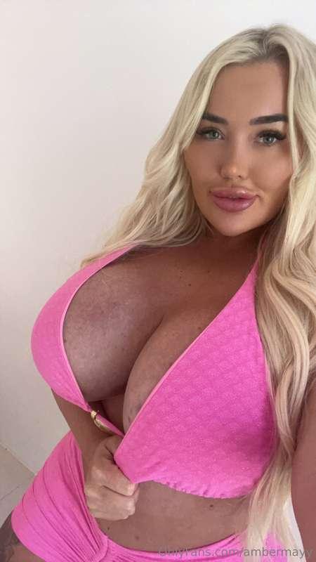 I'm online, DM me 👀