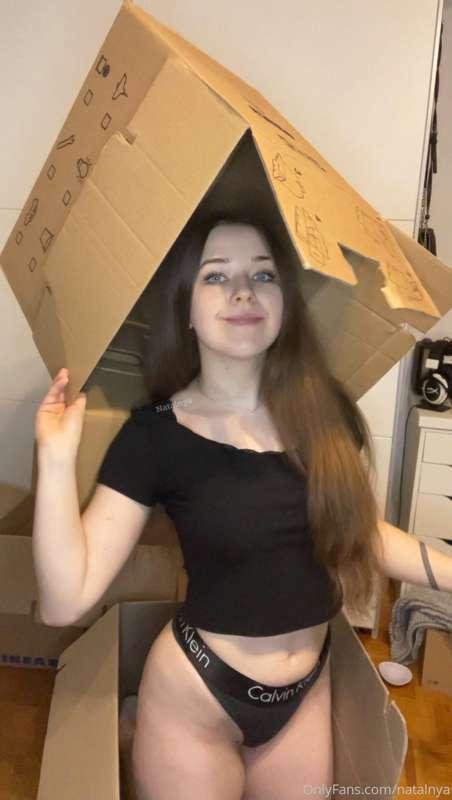 Hiii <3 I'm moving! 
Sorry if it takes me little longer to g..