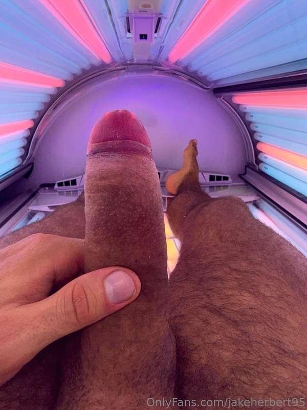 Keeping the cock tanned ☀️