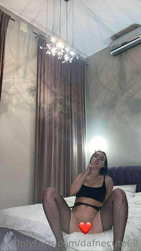 Subscribe for free dear 😈     
   
      @vickiross       @v..