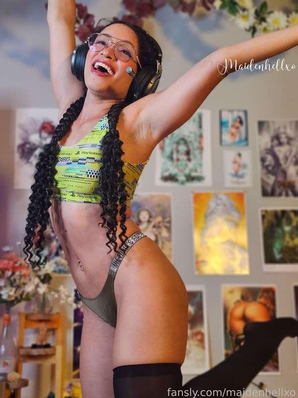 maidenhellxo image #8