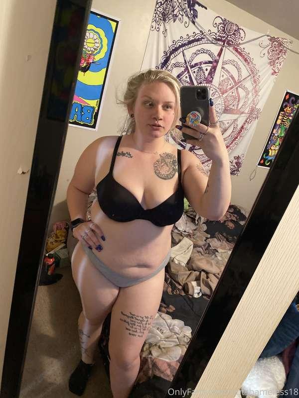 You guys know I sell panties, socks and other cute things!??..