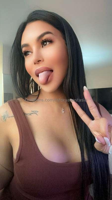 Sinfully irresistible, aren’t I? 😈🔥