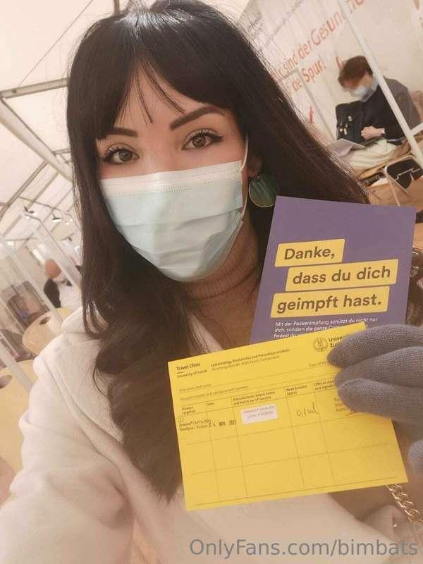 Today vaccinated against the virus of the monkey... 
what do..