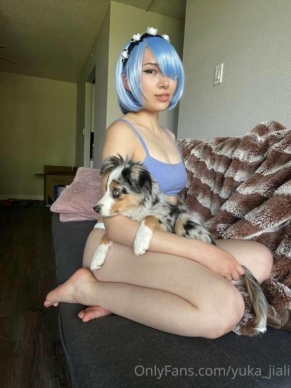 hiii, it’s me Rem.. borrowing Yuka’s pup just for today 🐶 he..