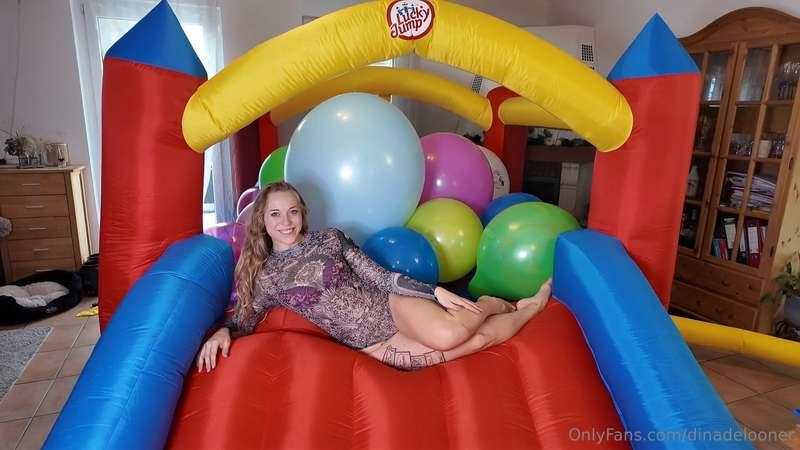 German LoonerGirl Bouncy Castle! I got a Bouncy Castle! Haha..