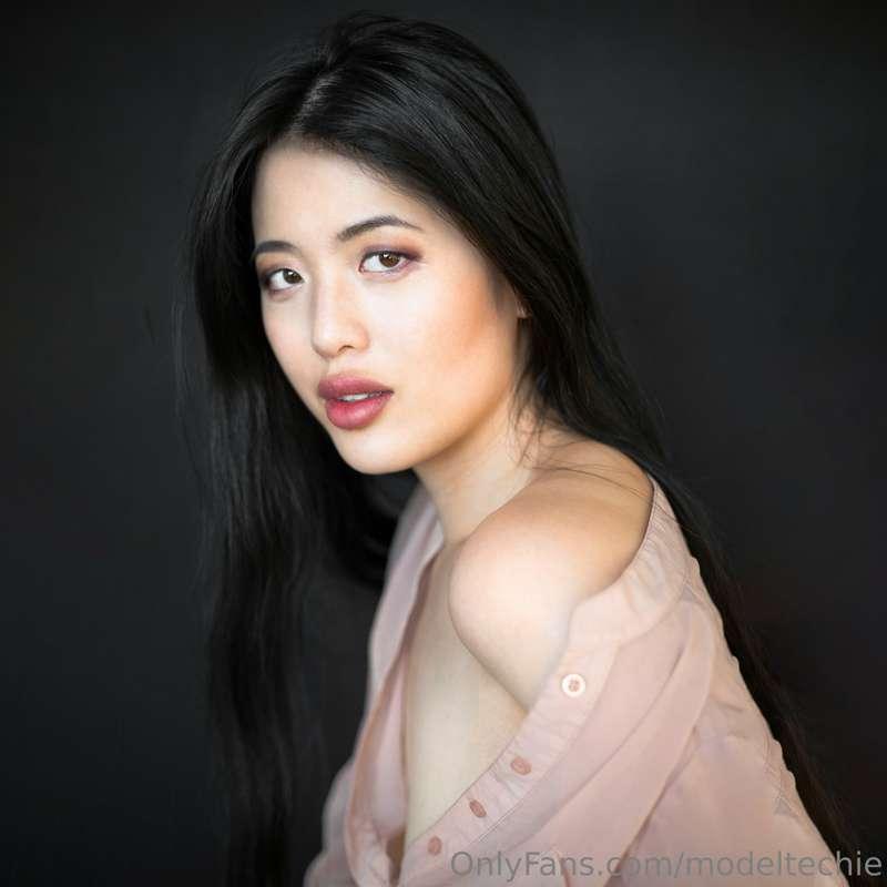 Cool things I've done in 🇺🇦Ukraine so far:
1. Volunteered at..