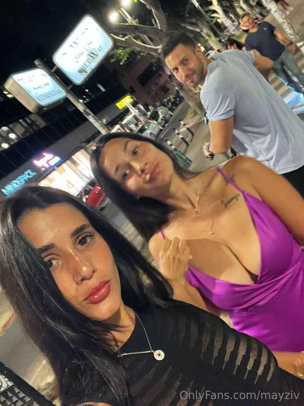 אני אהובתי וגבר רנדומלי שנתפס לנו בעדשה