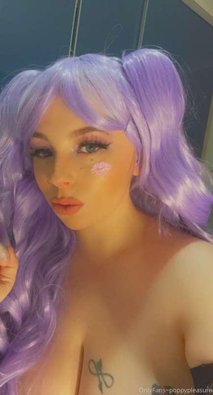 I reached 300 wooo 🥳 working on something special so check y..