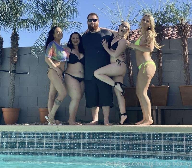 We had a hot tub orgy *minutes* after this picture was taken..