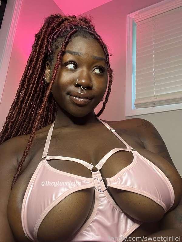 sweetgirllei image #4
