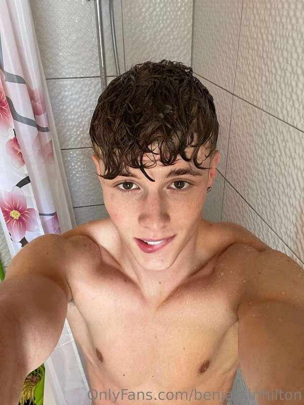 benjaminhilton image #1