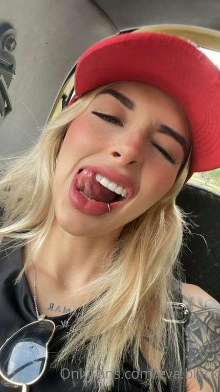 For days of more smiles….💋