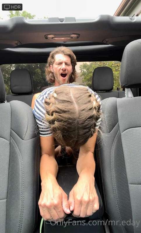 We test out the backseat of our new Jeep.  @heyheyzoeday bou..