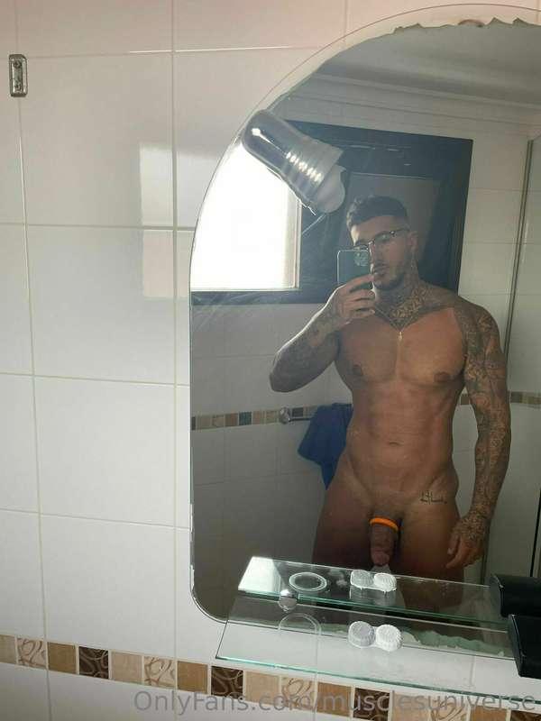 Male stripper @karimgasmiii naked 😈