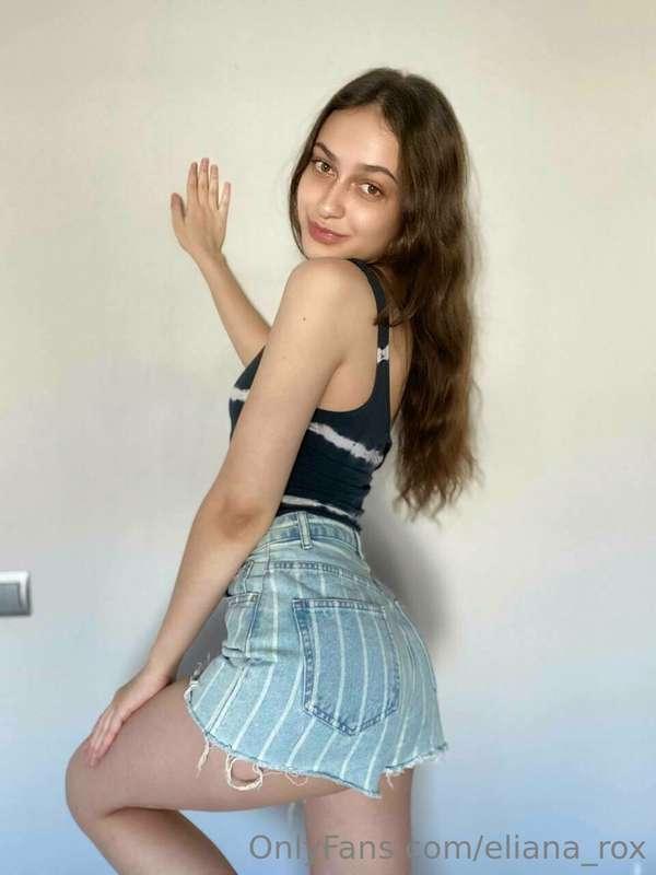 Omg .. I can't live without making pictures, if someone aske..