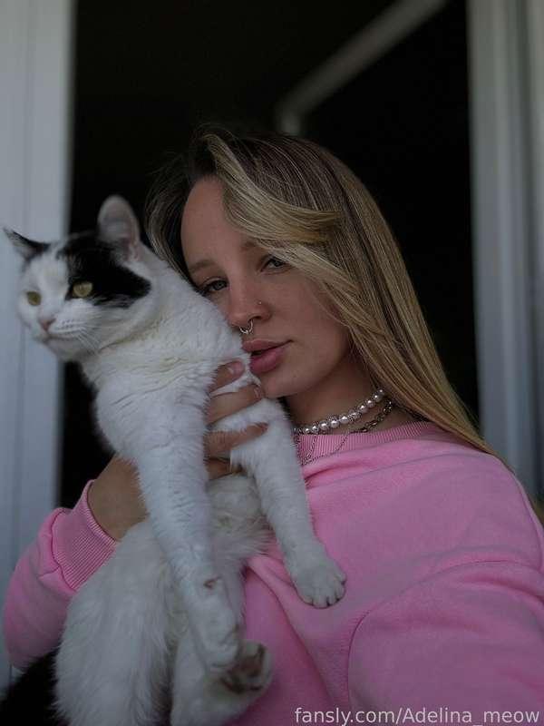 adelina_meow image #3