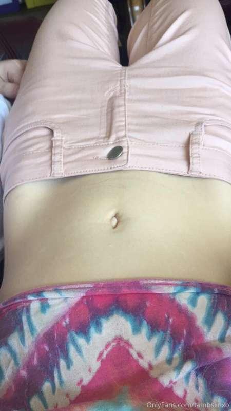 Belly buttons need love too 💕