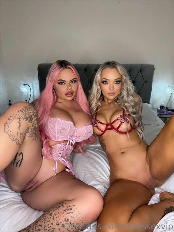 Would you eat our pussies? 😈 @sky_foxxx