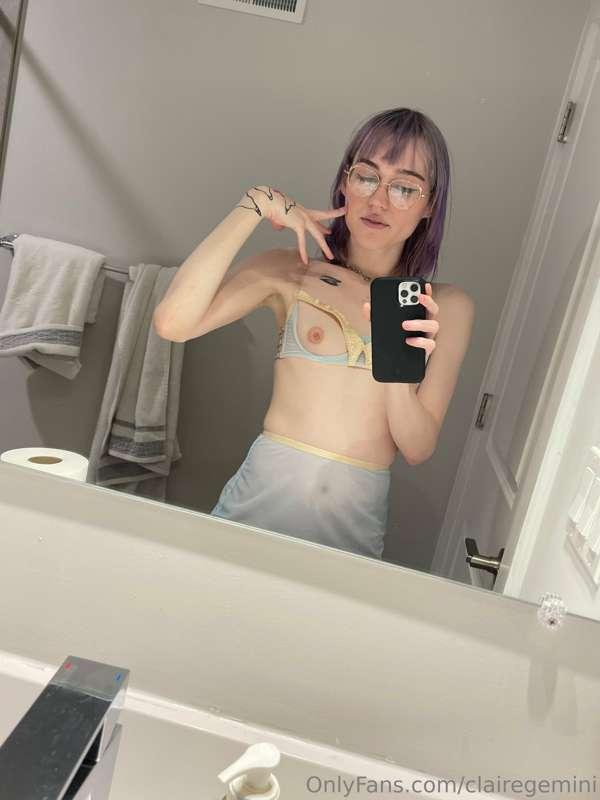 clairegemini image #2