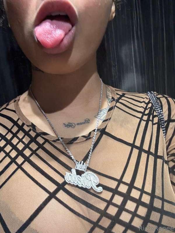 😚😚