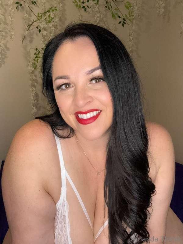So I wanna know what gets your cock harder...Watching me get..
