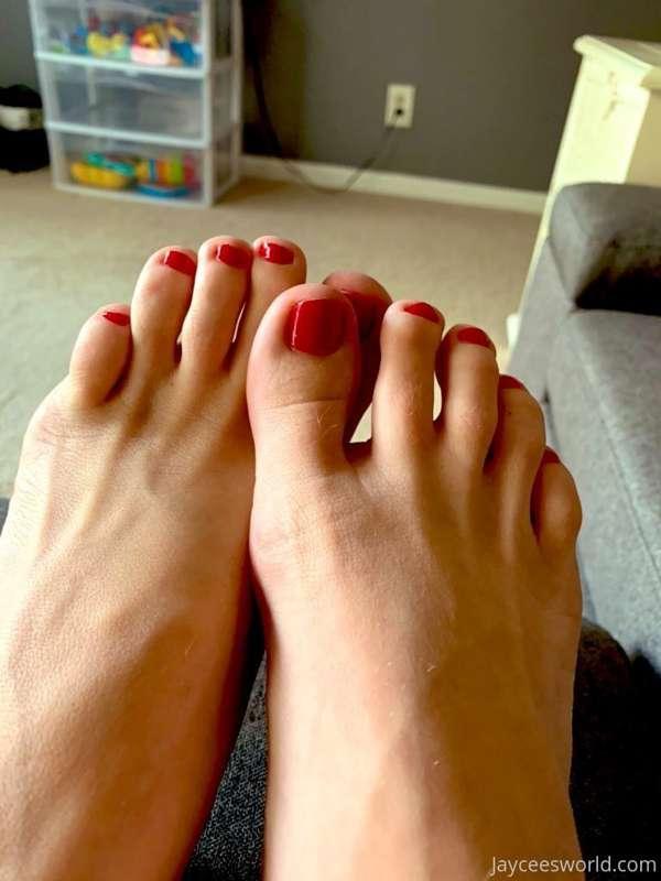 New paint on my cute feet ❤️