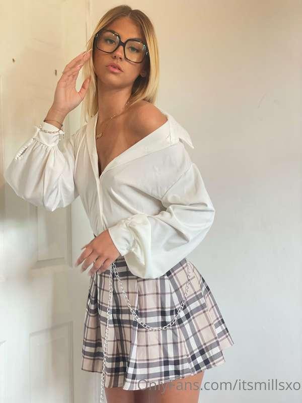 My ‘I’ve been a naughty girl sir’ outfit 🙈🤫