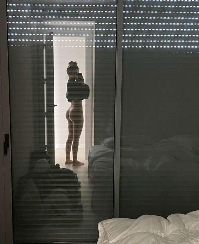 Happy 1st of the month 🍑