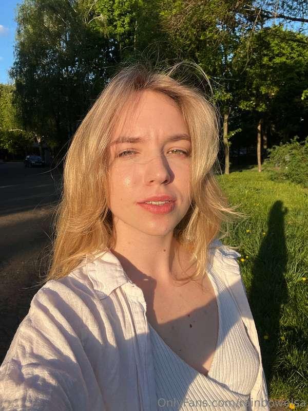 🌿 𝐅𝐫𝐞𝐞 𝐒𝐮𝐛𝐬𝐜𝐫𝐢𝐩𝐭𝐢𝐨𝐧 Your charming gf @emmaluss_free invites ..