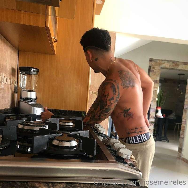 Ahora venga que le voy a preparar el desayuno @josemeireles ..