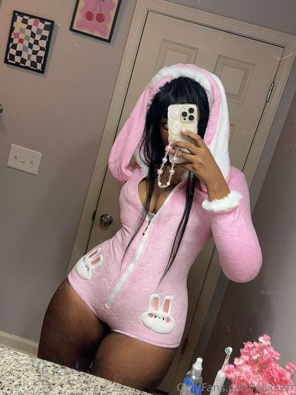 Nighty night! Xmas content coming soon! ☺️☺️💗