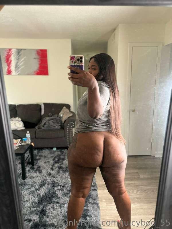 Goodmorning baby check your DMs 🥰