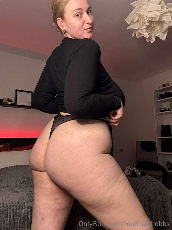 madisonhobbs image #0