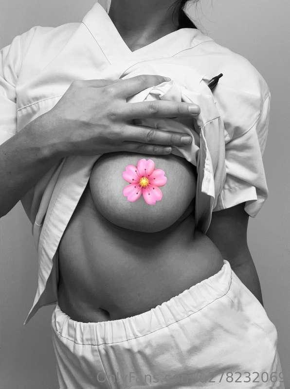 #nightshift 🥵🍑🫢🤭👩🏽‍⚕️🏥😇😏😘 Nipler i VIP! @u278509806 💋 Minner..